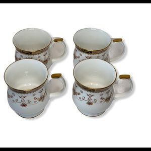 Queen’s China Teacups Olde England Pattern